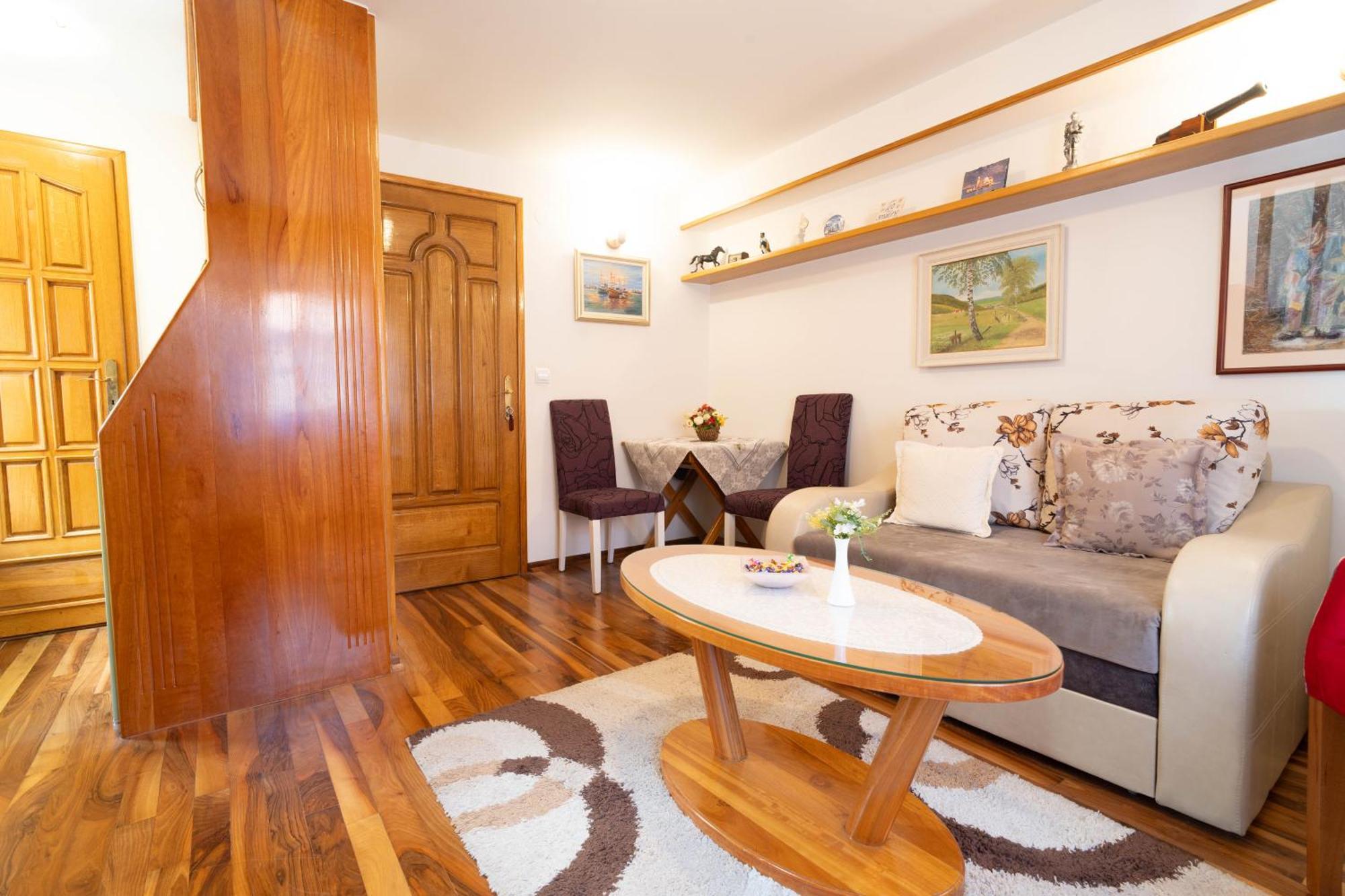 Studios Belvi Kotor Kültér fotó