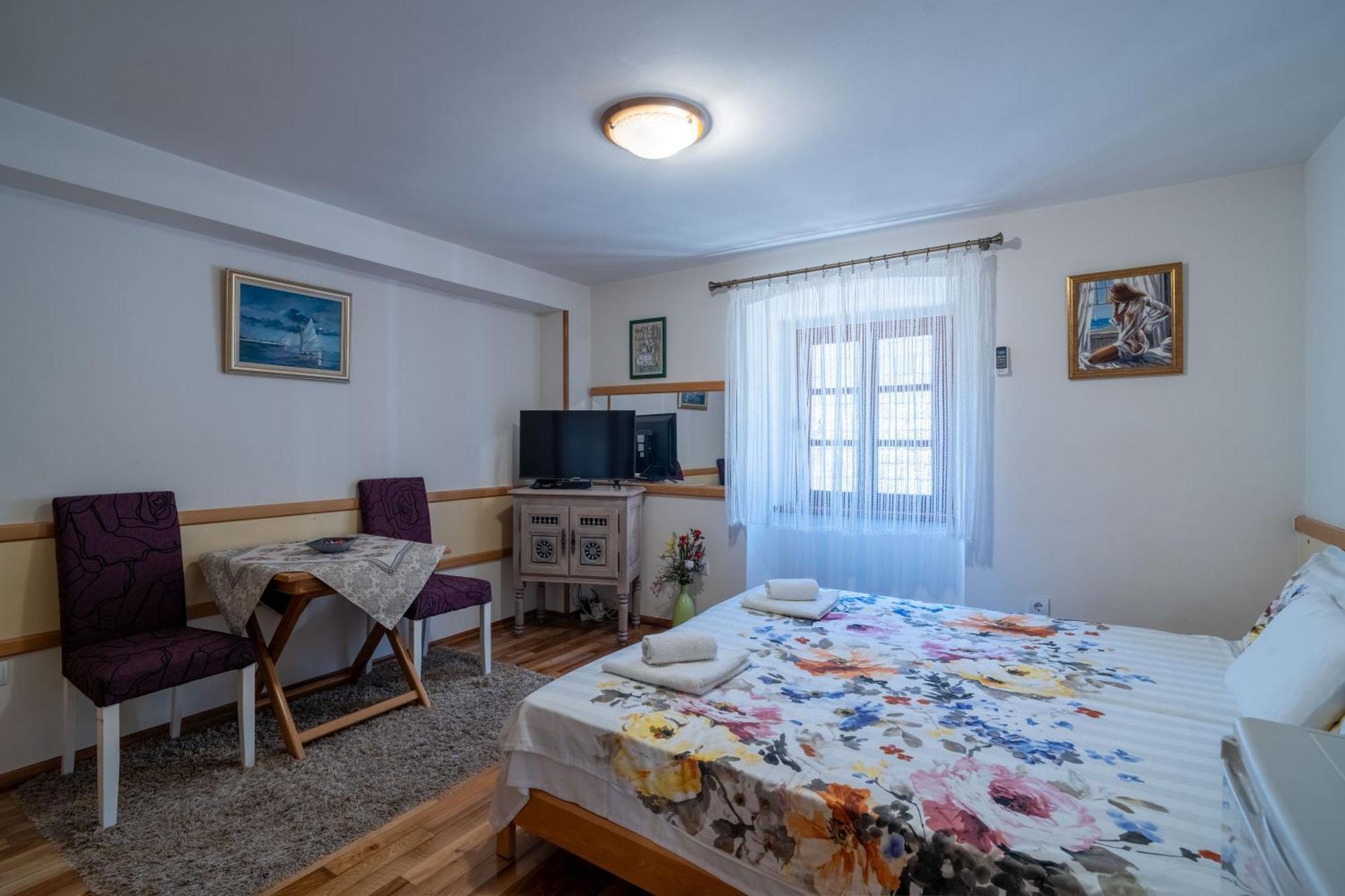 Studios Belvi Kotor Kültér fotó