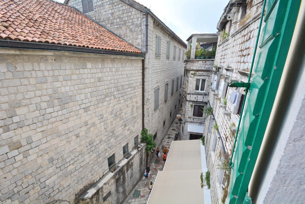 Studios Belvi Kotor Kültér fotó