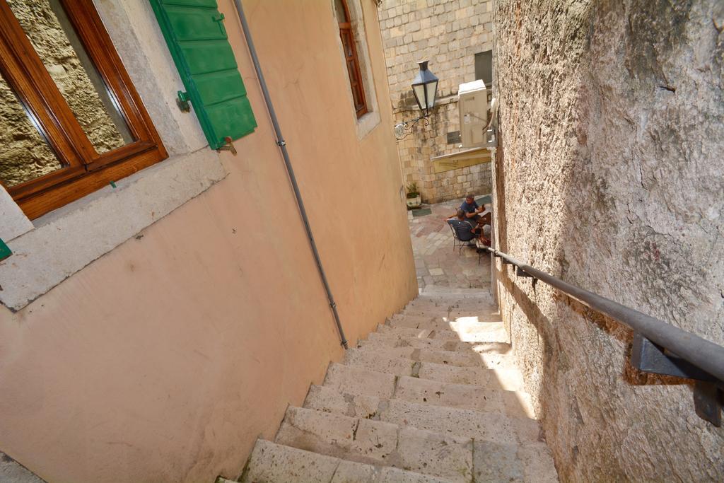 Studios Belvi Kotor Kültér fotó