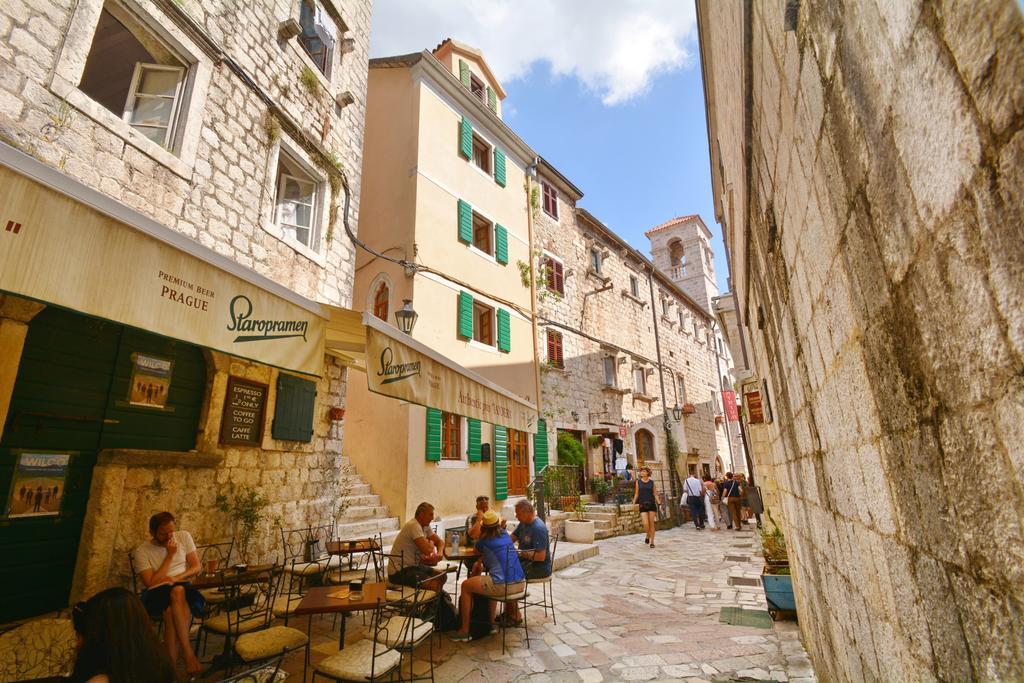 Studios Belvi Kotor Kültér fotó