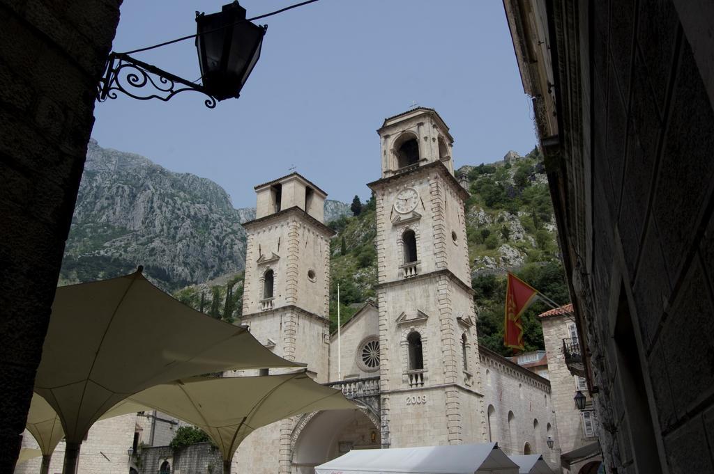 Studios Belvi Kotor Kültér fotó