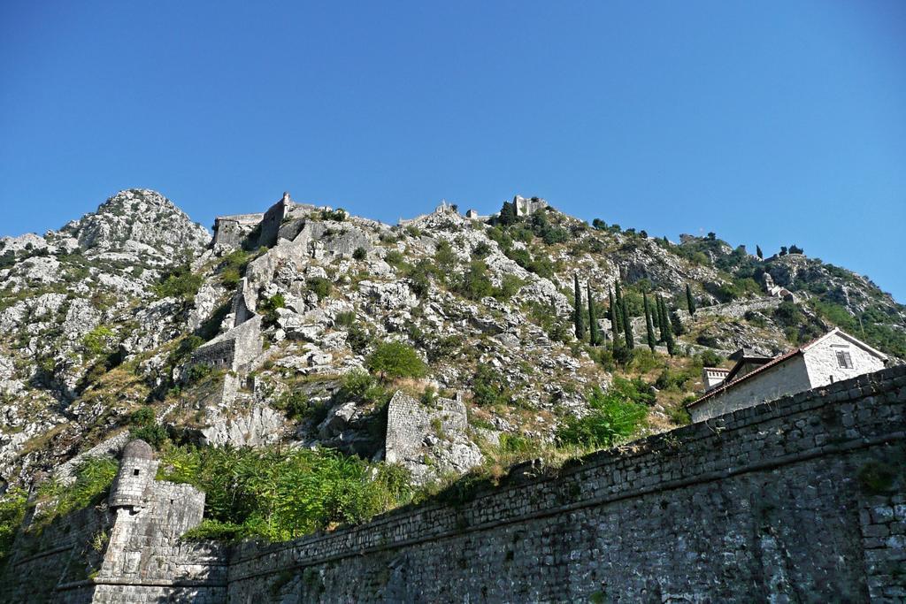 Studios Belvi Kotor Kültér fotó