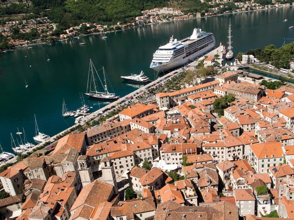 Studios Belvi Kotor Kültér fotó